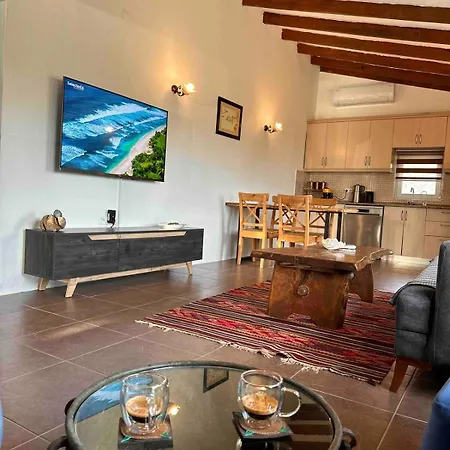 Ferienhaus Karaincirevleri Muestakil Tas Ev *