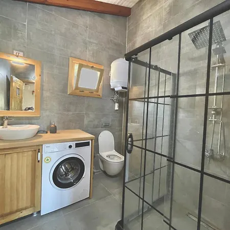 Karaincirevleri Müstakil Taş Ev Emecik