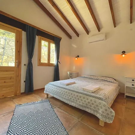 Karaincirevleri Muestakil Tas Ev Emecik